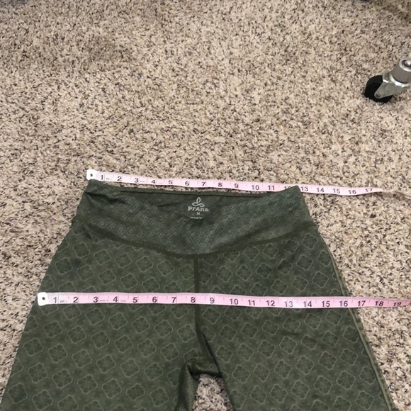 PrAna Moto Cropped Leggings Size Medium Cargo Green Mixed Floral Print - Picture 7 of 9